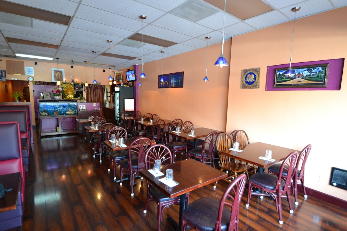 Sri Siamchai Thai Restaurant