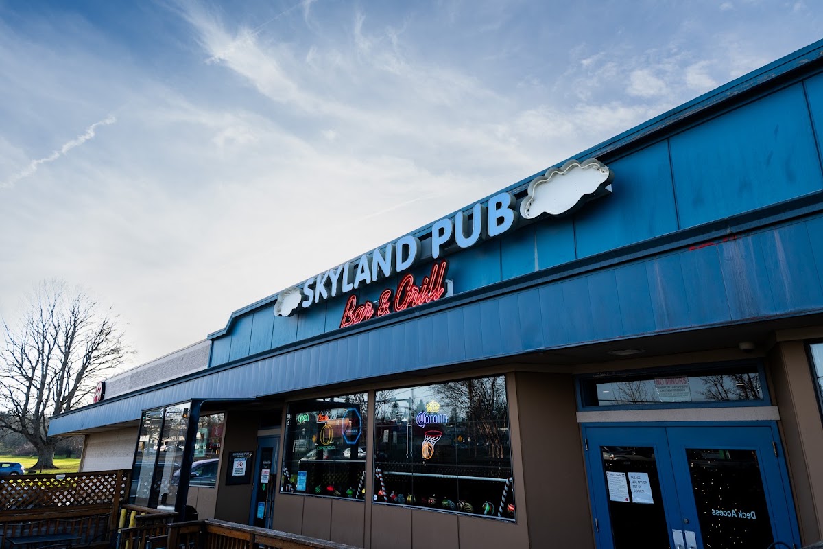 Skyland Pub