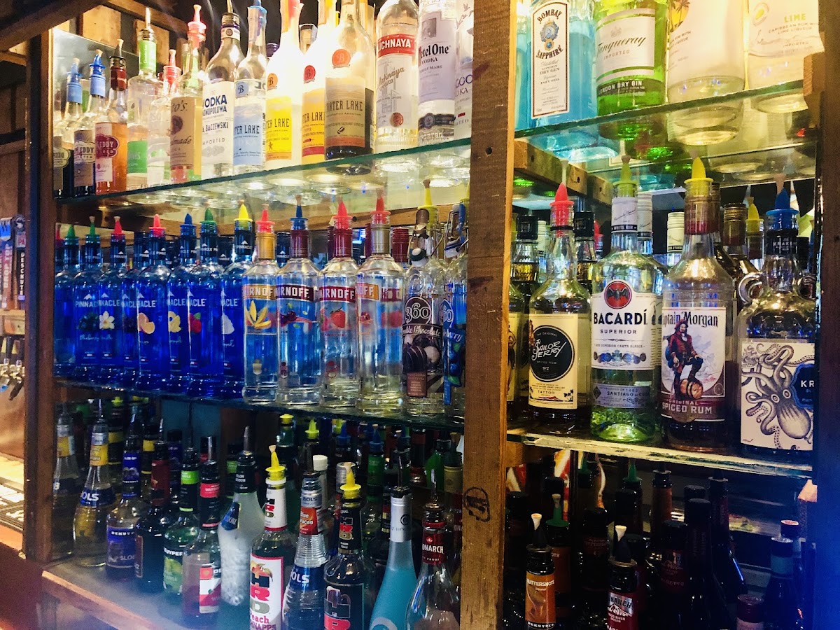 Andrew's Water Hole Sports Bar & Grill